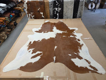 HF042601 Load image into Gallery viewer, Natural Hair On Cowhide Rugs - Buckskin Leather Co.