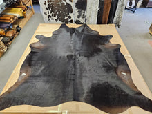 NS042600 Load image into Gallery viewer, Natural Hair On Cowhide Rugs - Buckskin Leather Co.