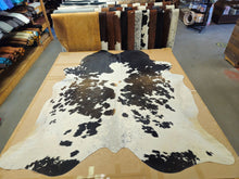 TC032512 Load image into Gallery viewer, Natural Hair On Cowhide Rugs - Buckskin Leather Co.