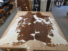 Load image into Gallery viewer, Natural Hair On Cowhide Rugs - Buckskin Leather Co.
