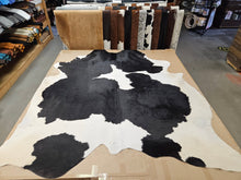 Load image into Gallery viewer, Natural Hair On Cowhide Rugs - Buckskin Leather Co.
