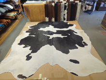 Load image into Gallery viewer, Natural Hair On Cowhide Rugs - Buckskin Leather Co.
