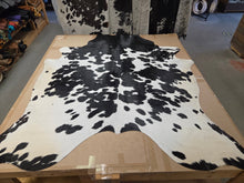 Load image into Gallery viewer, Natural Hair On Cowhide Rugs - Buckskin Leather Co.
