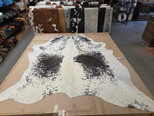 Load image into Gallery viewer, Natural Hair On Cowhide Rugs - Buckskin Leather Co.
